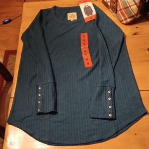 NWT- REVOLVE- Chaser- 3/4 sleeves w/buttons-Crewneck. Lush/Teal-Green. Med